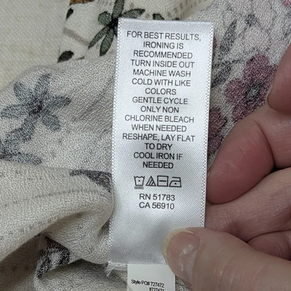 Maurices Floral Sleeveless Button-Down Boho Top - Large - Picture 4 of 13